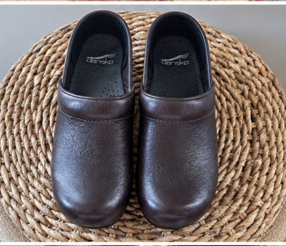 Dansko Brown Leather Professional Clogs Womens EU 37 US 6.5-7 Excellen